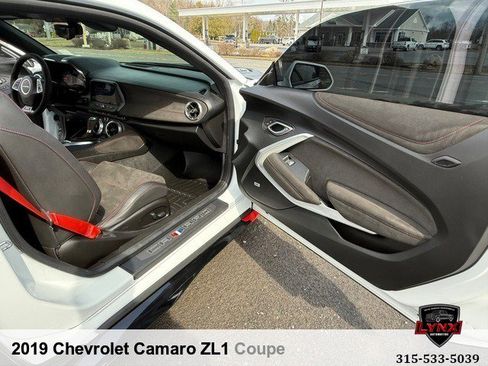 Used 2019 Chevrolet Camaro ZL1 RWD image 42