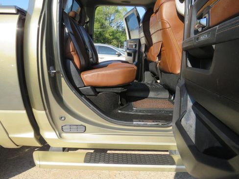 Used 2015 RAM 1500 Laramie Longhorn w/ Convenience Group AWD/4WD image 31