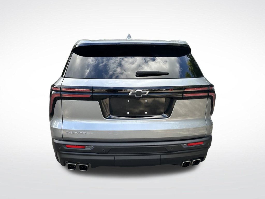 Used 2024 Chevrolet Traverse LS w/ LPO, Floor Liner Package FWD image 5