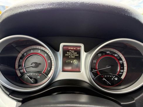 Used 2018 Dodge Journey SE w/ Blacktop Package image 18