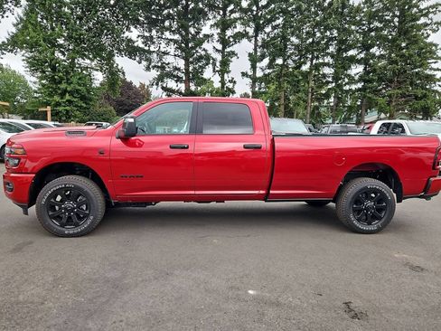 New 2026 RAM 3500 Big Horn AWD/4WD image 4