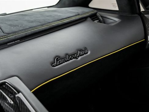Used 2017 Lamborghini Aventador LP 750-4 Superveloce AWD/4WD image 22