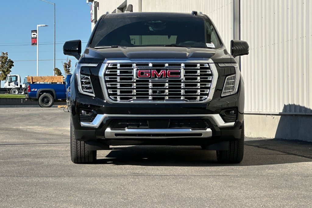 New 2027 GMC Yukon Denali w/ Advanced Technology Package AWD/4WD image 3