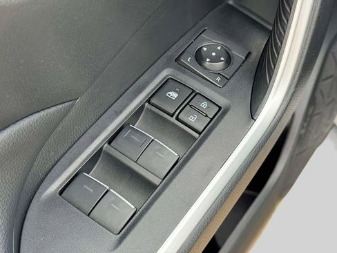 Used 2024 Toyota RAV4 XLE AWD/4WD image 17