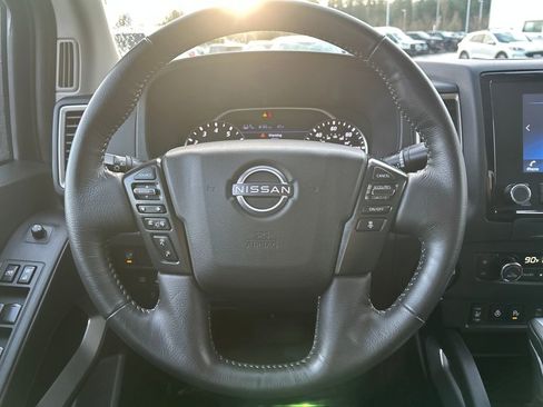 Used 2023 Nissan Frontier SV w/ Technology Package image 21