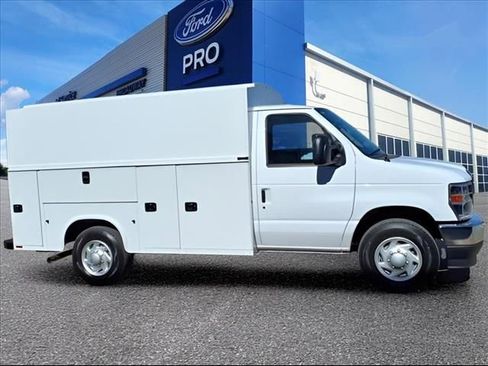 New 2025 Ford E-350 and Econoline 350 Super Duty w/ Power Equipment Group image 23