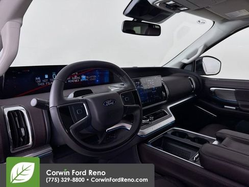 New 2025 Ford Expedition Platinum w/ Platinum Ultimate Package image 9