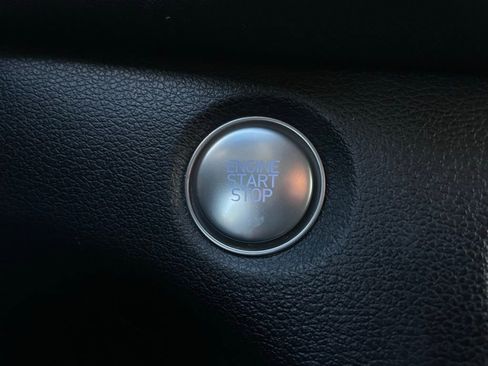 Used 2020 Hyundai Santa Fe SEL image 22