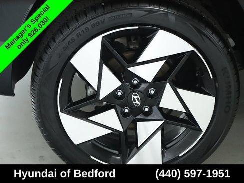 Used 2024 Hyundai Kona Limited AWD/4WD image 13
