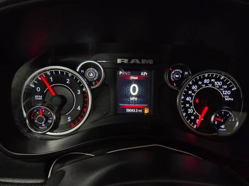 Used 2023 RAM 2500 Tradesman w/ Chrome Appearance Group image 10