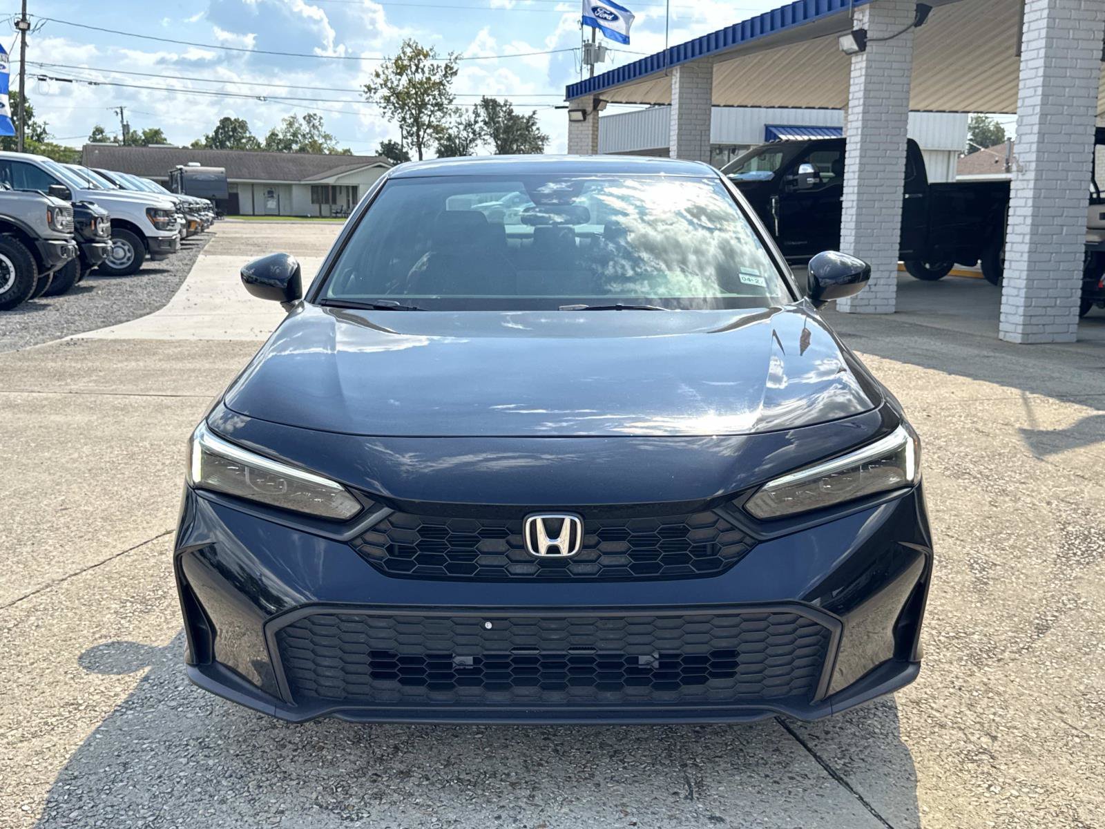 Used 2025 Honda Civic Sport image 2