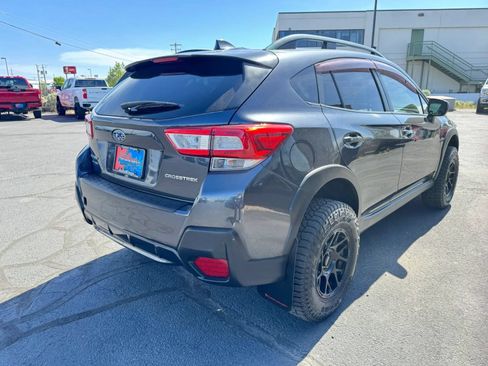 Used 2019 Subaru Crosstrek 2.0i Premium w/ Moonroof Package AWD/4WD image 5