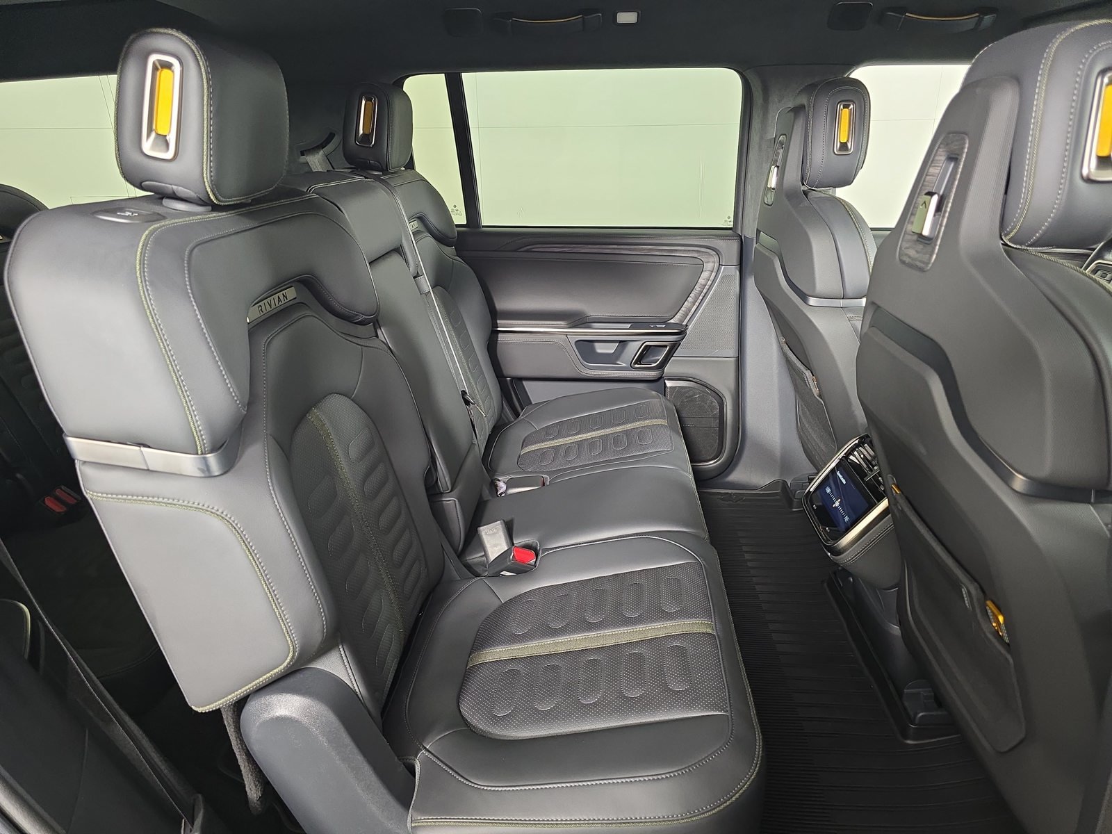 Used 2022 Rivian R1S Launch Edition Quad AWD/4WD image 23