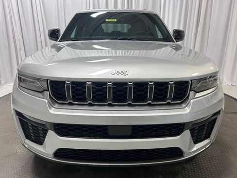 New 2026 Jeep Grand Cherokee Limited AWD/4WD image 26