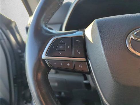 Certified 2020 Toyota Highlander Limited FWD image 13