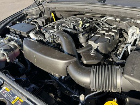 Used 2025 Dodge Durango GT w/ Blacktop Package AWD/4WD image 25