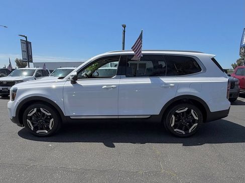Used 2024 Kia Telluride EX FWD image 6