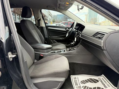 Used 2019 Volkswagen Jetta S image 31