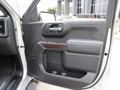 Used 2021 GMC Sierra 1500 SLT image 44