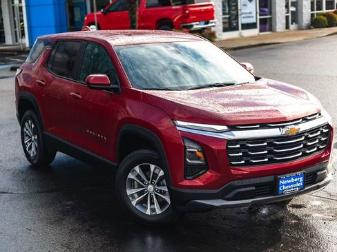 New 2026 Chevrolet Equinox LT w/ Convenience Package II image 2