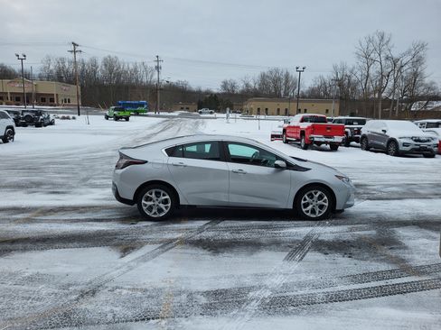 Used 2018 Chevrolet Volt Premier image 15