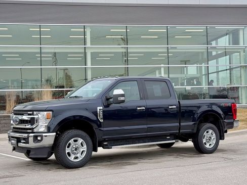 Used 2021 Ford F250 XLT w/ XLT Premium Package image 2