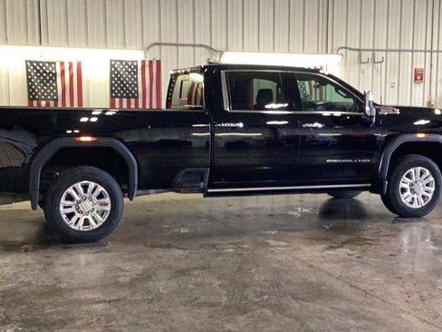 Used 2022 GMC Sierra 3500 Denali w/ Denali Ultimate Package AWD/4WD image 19