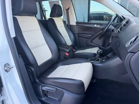 Used 2017 Volkswagen Tiguan S FWD image 13