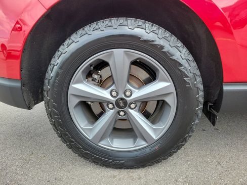 Certified 2023 Ford Edge SEL w/ Sport Appearance Package AWD/4WD image 5