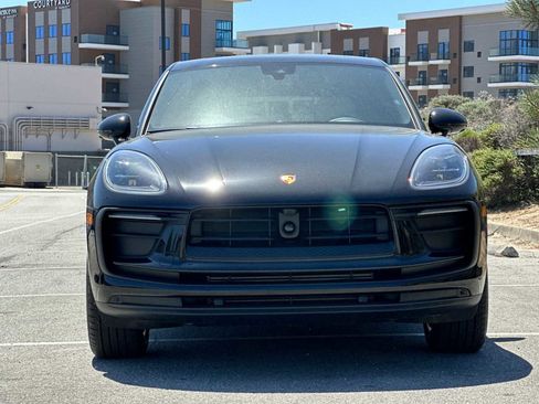 New 2025 Porsche Macan image 11