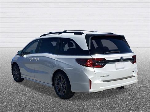 New 2026 Honda Odyssey Touring image 2