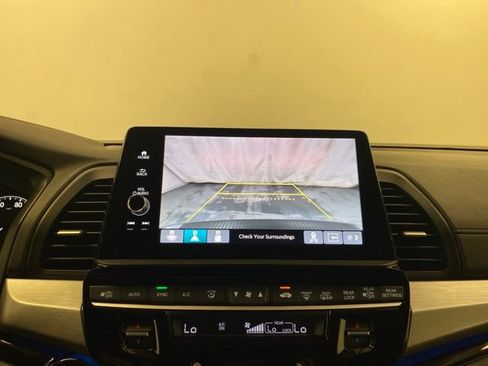 Certified 2025 Honda Odyssey Touring image 12