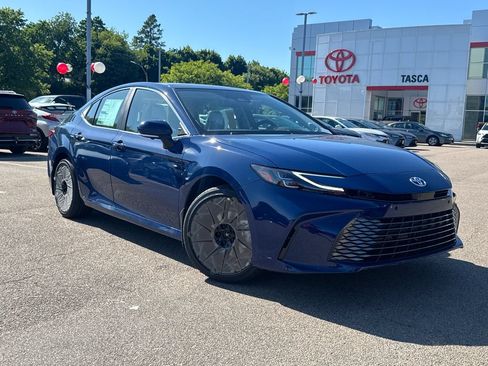 New 2026 Toyota Camry XLE AWD/4WD image 1