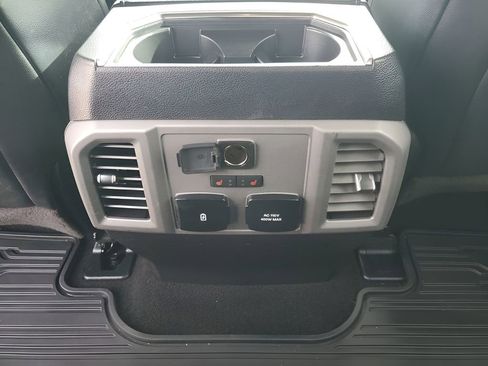 Used 2018 Ford F150 Raptor w/ Equipment Group 802A Luxury image 21