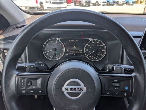 Used 2021 Nissan Rogue SV image 28