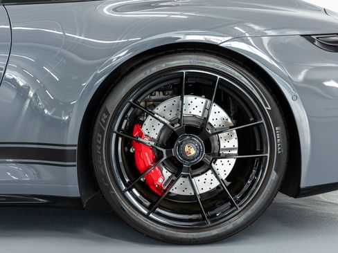 Used 2026 Porsche 911 Carrera GTS RWD image 16