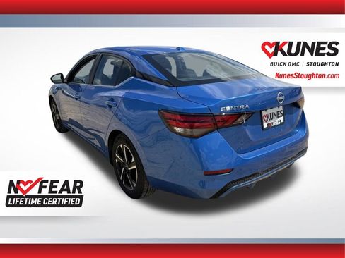 Used 2025 Nissan Sentra SV FWD image 9