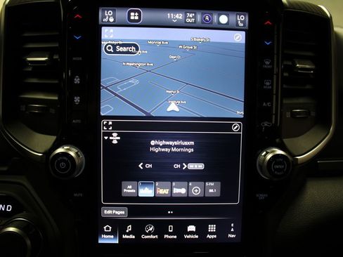 New 2026 RAM 1500 4x4 Crew Cab image 15