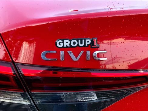 Used 2023 Honda Civic EX image 9