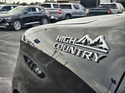 Used 2024 Chevrolet Silverado 1500 High Country w/ High Country Premium Package AWD/4WD image 27