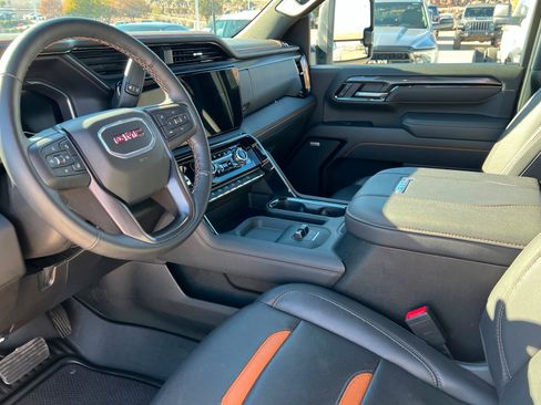 Certified 2025 GMC Sierra 2500 AT4 image 16