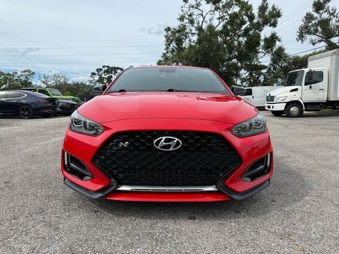 Used 2022 Hyundai Veloster N image 10
