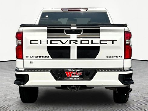 Used 2021 Chevrolet Silverado 1500 Custom w/ Rally Edition AWD/4WD image 5