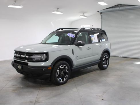 Used 2023 Ford Bronco Sport Outer Banks image 4