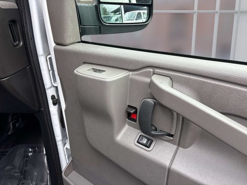 Used 2024 Chevrolet Express 2500 w/ Driver Convenience Package RWD image 19