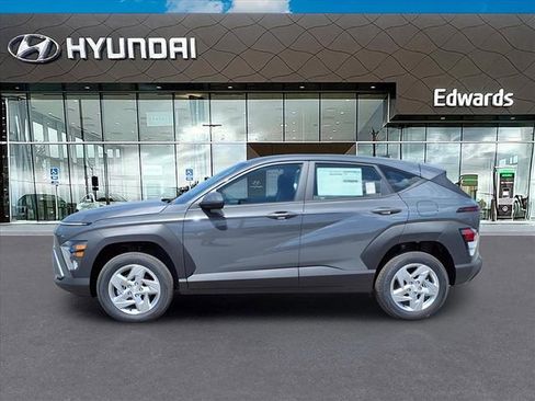New 2026 Hyundai Kona SE image 3
