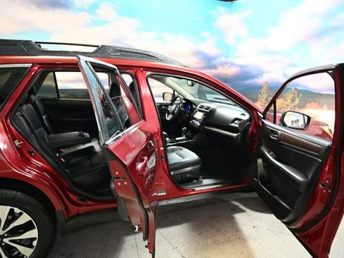 Used 2016 Subaru Outback 2.5i Limited image 46
