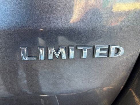 Used 2017 Jeep Grand Cherokee Limited AWD/4WD image 33