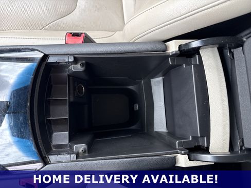 Used 2018 Ford Edge Titanium w/ Equipment Group 301A FWD image 14