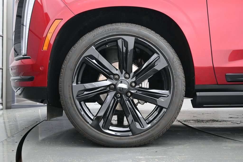 Certified 2025 Cadillac Escalade ESV Sport Platinum w/ LPO, Floor Liner Package AWD/4WD image 8